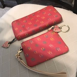 Dooney &Bourke wallets